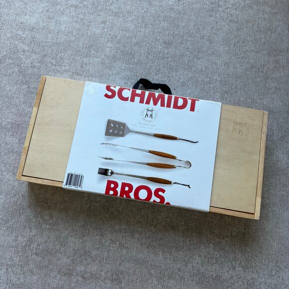 NIB Schmidt Bros Bonded Teak 4-Piece Grill Set - Picture 1 of 7